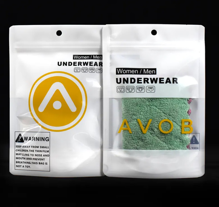 Custom Resalable Stand Up Bag Underwear Packaging Zip Lock Tas Mylar Dengan Jendela yang Jelas